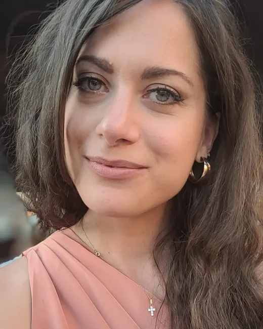 Portrait de Séphora DELMA, expert-comptable et gérante du cabinet SAREPTA